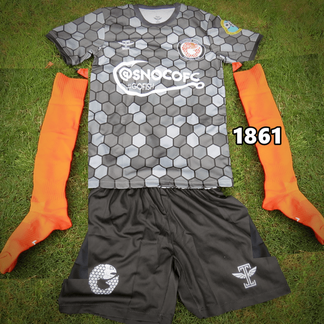 combo-1861hex-w-orange-socks